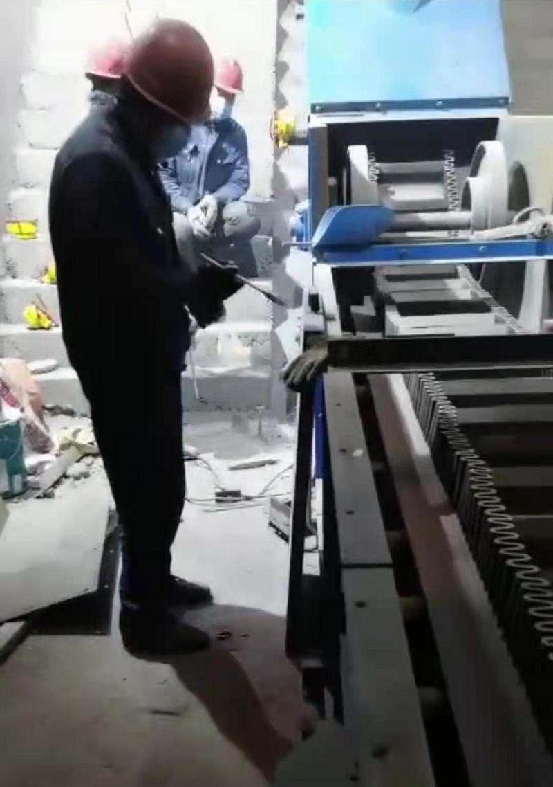 ��A��Ƥ��ݔ�͙C���b�F���DƬ1